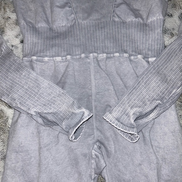 🆕 NWOT Free People Movement | Good Karma Long Sleeve Onesie | Ice Grey - Picture 10 of 16